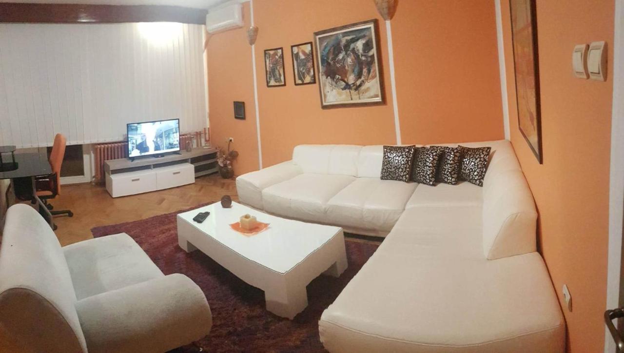 Shangri La Residence Ni Esterno foto