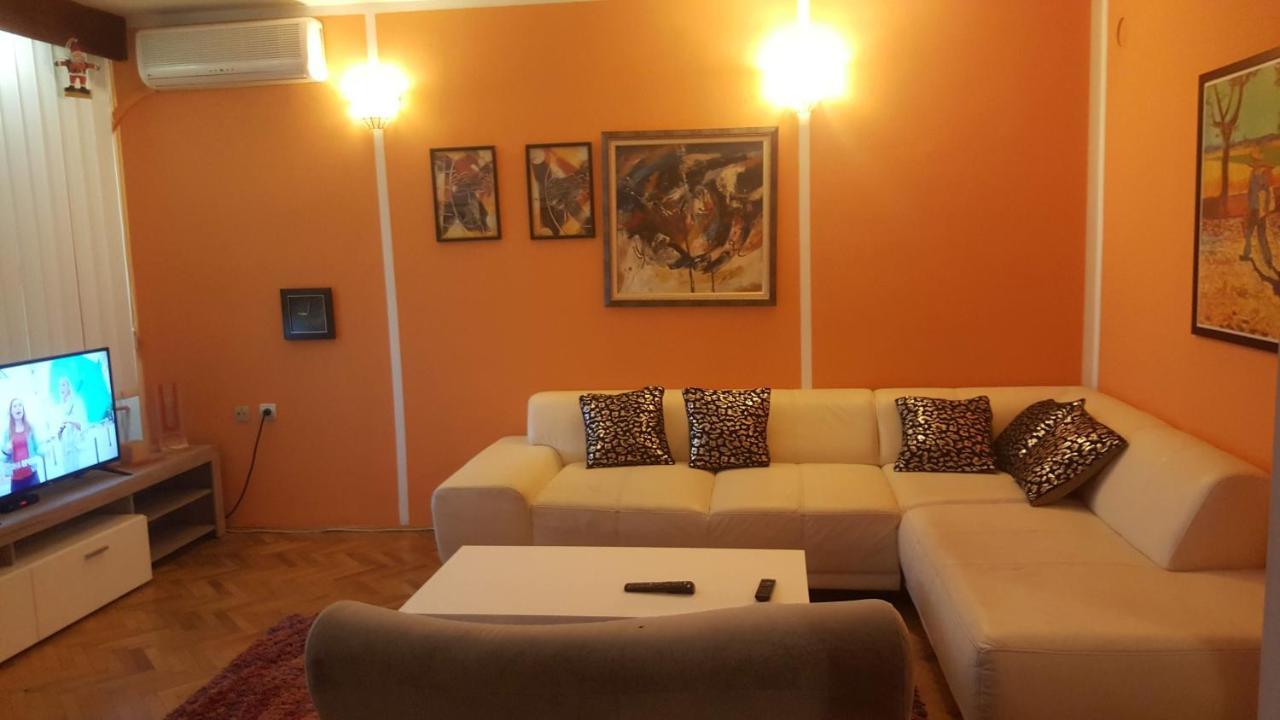 Shangri La Residence Ni Esterno foto