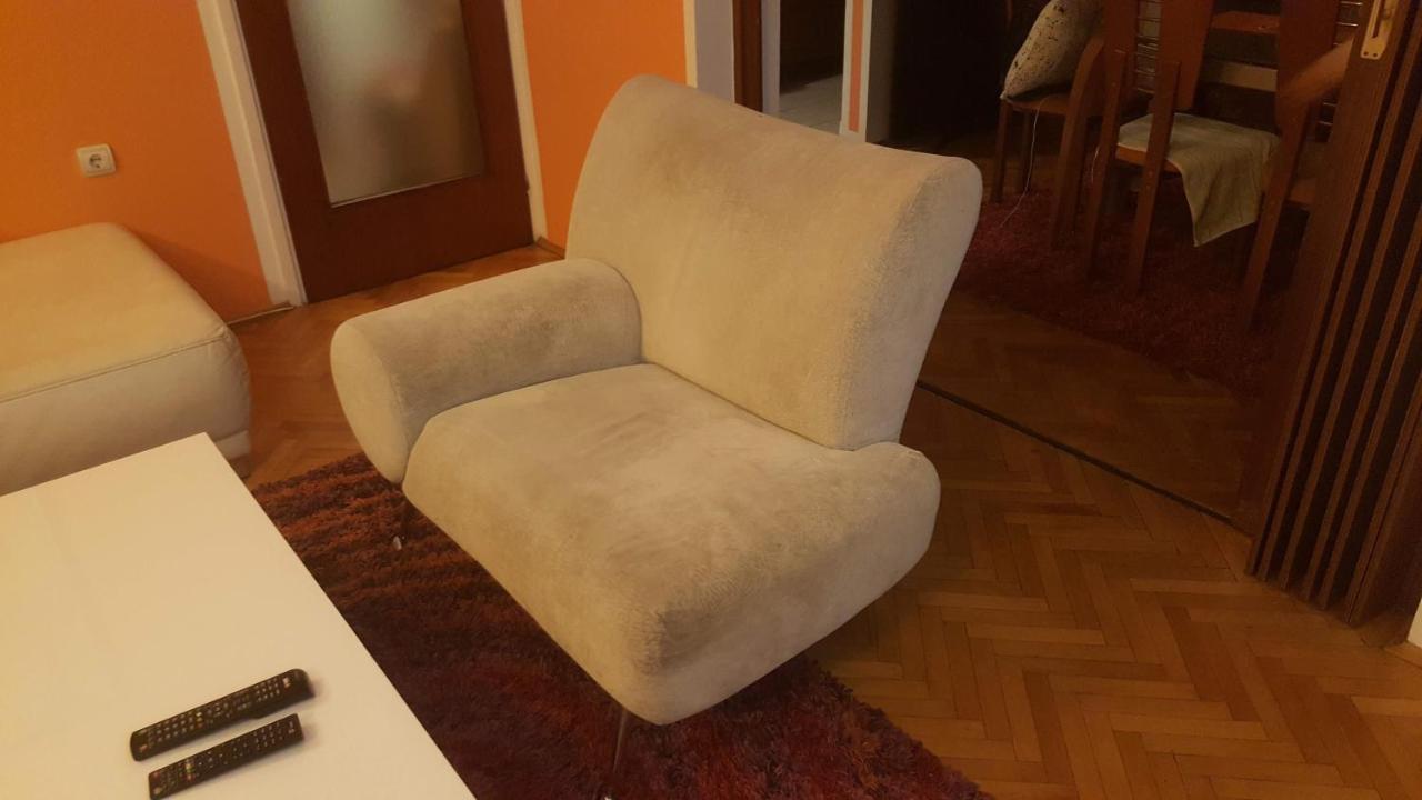 Shangri La Residence Ni Esterno foto