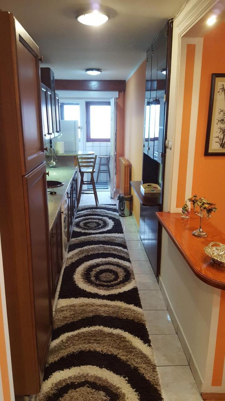 Shangri La Residence Ni Esterno foto